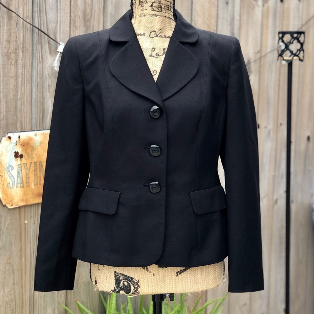 Kasper Separates Black Blazer size 6P